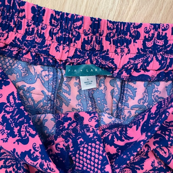 Pin and Larkin shorts - Picture 2 of 4